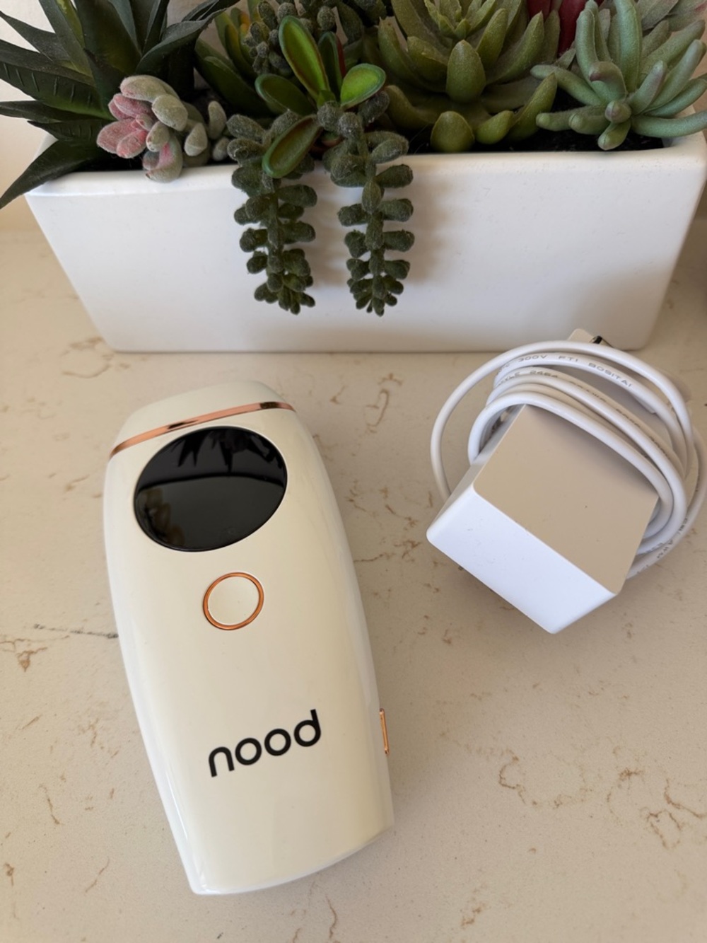 nood The Flasher Handheld IPL Hair Removal Device - White with Rose Gold Accents